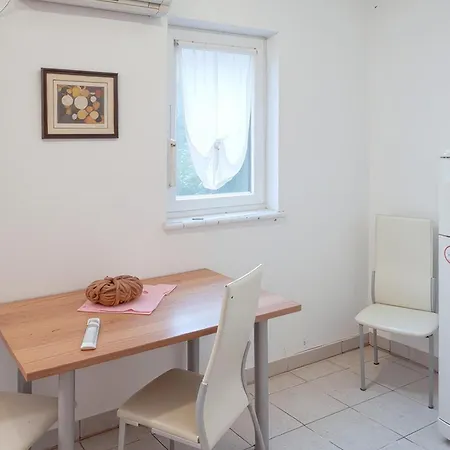 Appartement Amazing In Pinezići