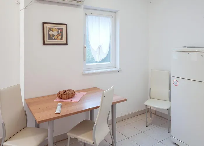 Appartement Amazing In Pinezići